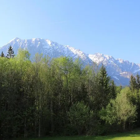 Nahe Skilift & Pisten Тауплиц